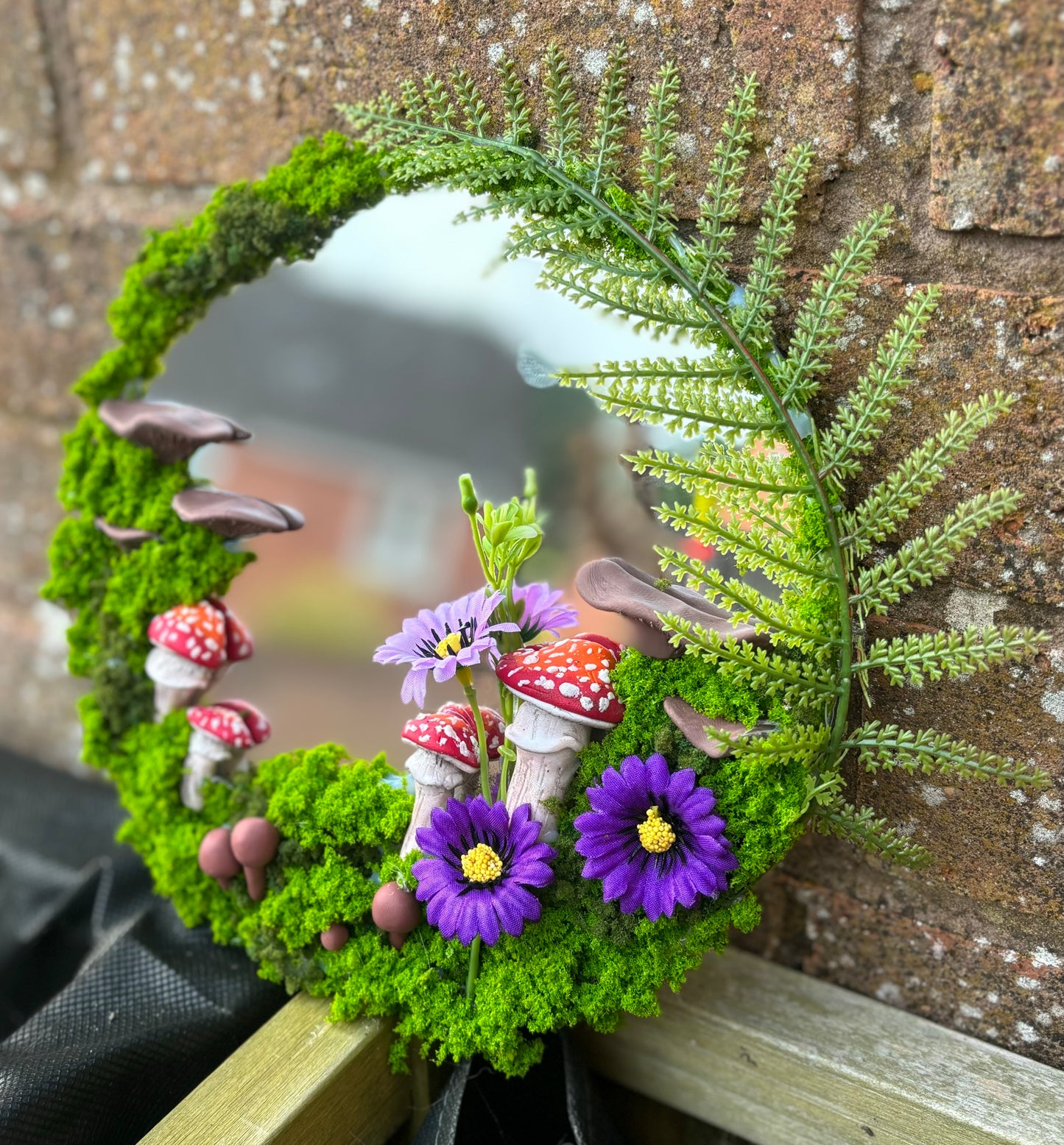 Circle Mirror